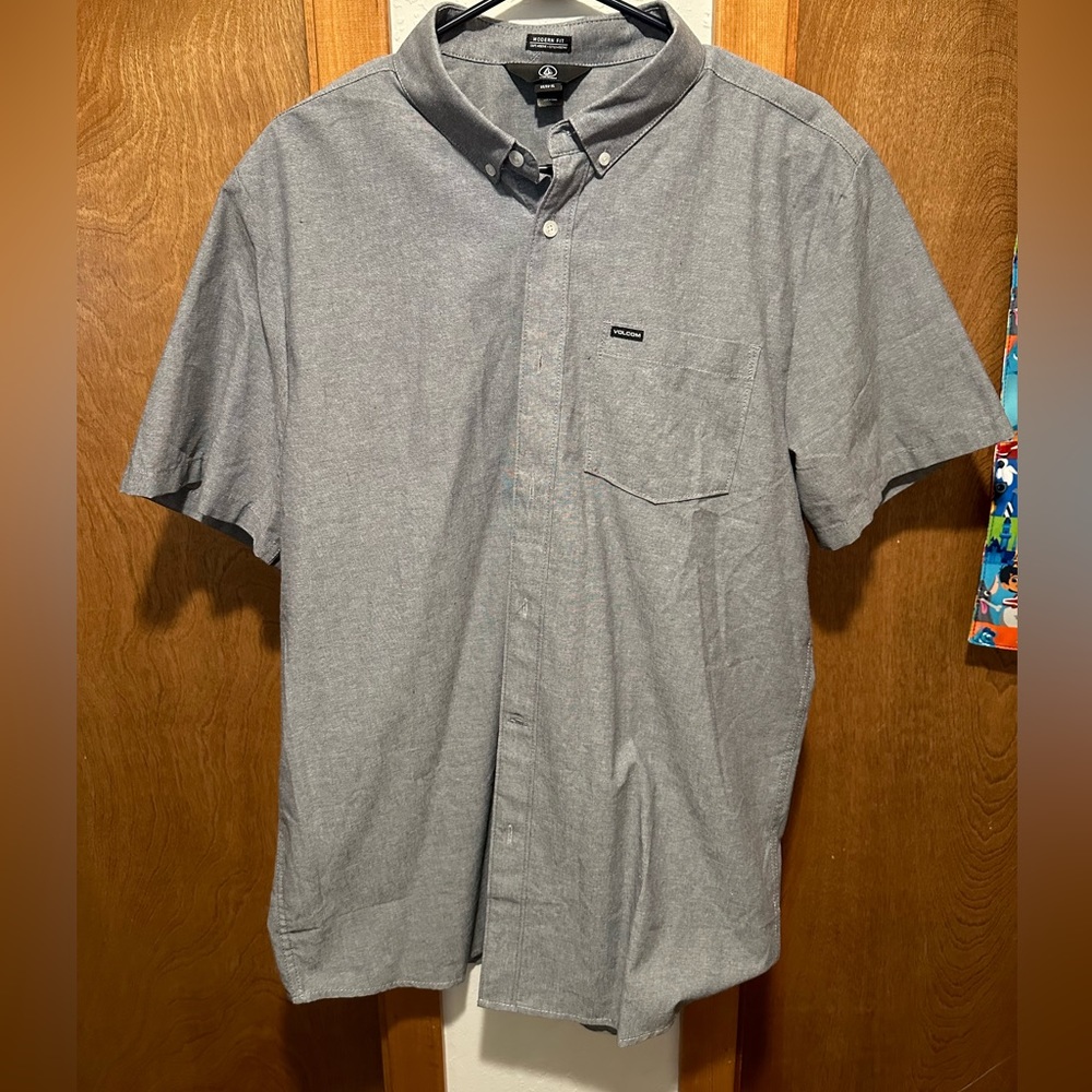 Volcom dress shirt